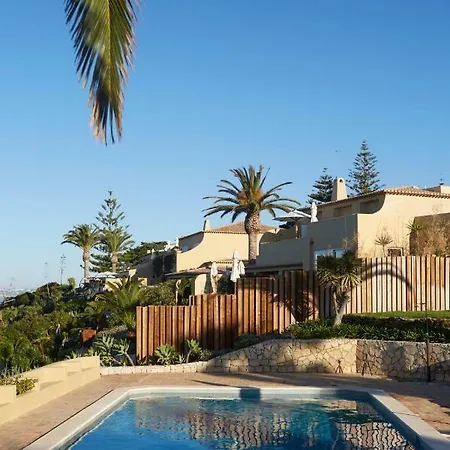 Semesteranläggning (resort) Joya